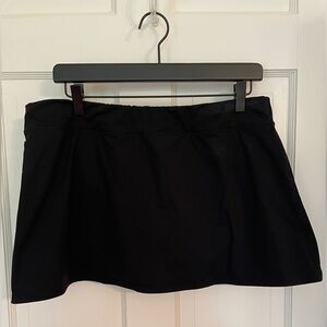 LANDS’ END Black Swim Skirt 14 Petite